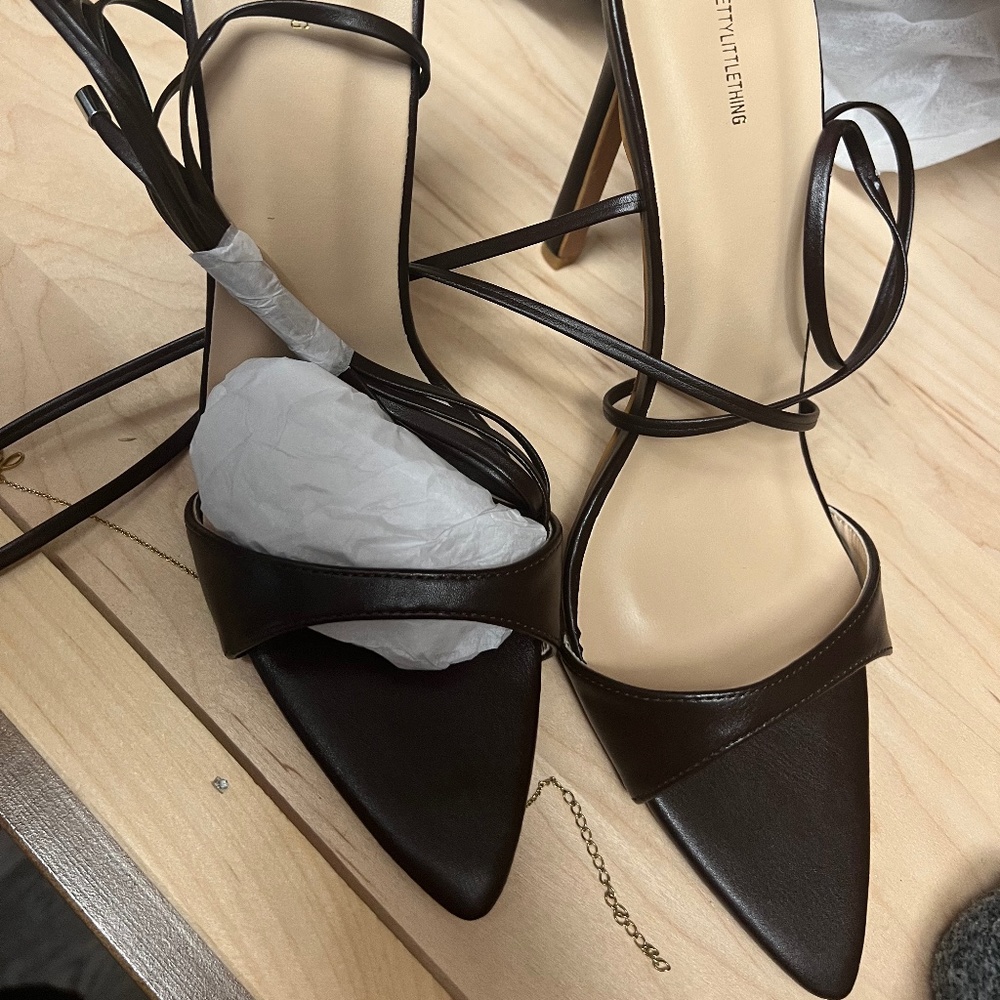 Brown ankle lace up brand new heels